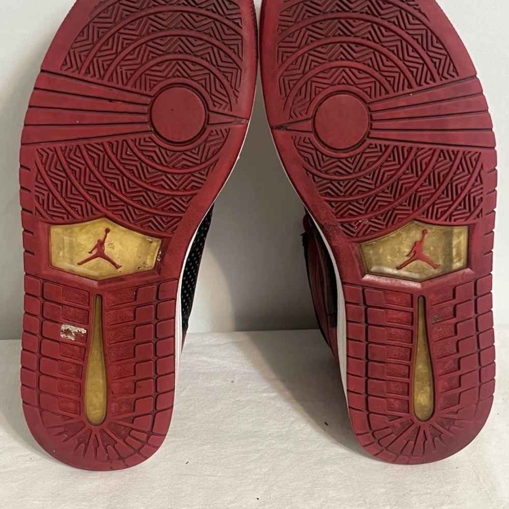 Nike Men's Black and Red High-Top Sneakers - Picture 5 of 5